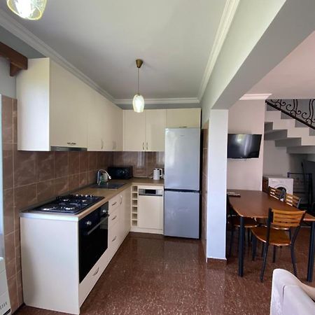 קובולטי Дом На Пляже Black Sea House מראה חיצוני תמונה