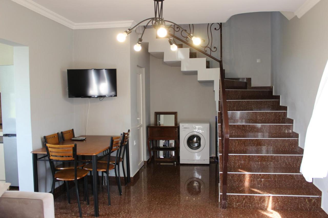 קובולטי Дом На Пляже Black Sea House מראה חיצוני תמונה