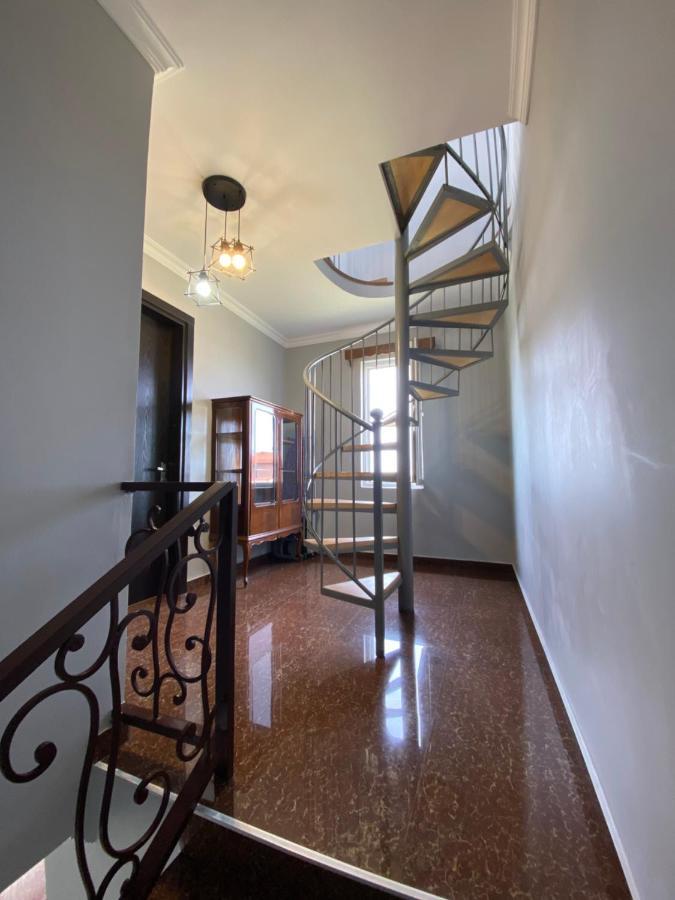קובולטי Дом На Пляже Black Sea House מראה חיצוני תמונה
