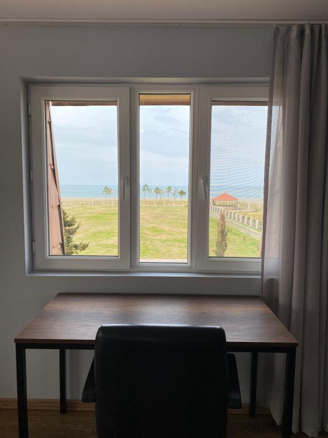 קובולטי Дом На Пляже Black Sea House מראה חיצוני תמונה